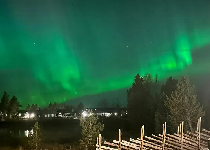 Sunny With Panoramic Views At Golsfjellet Tisleidalen